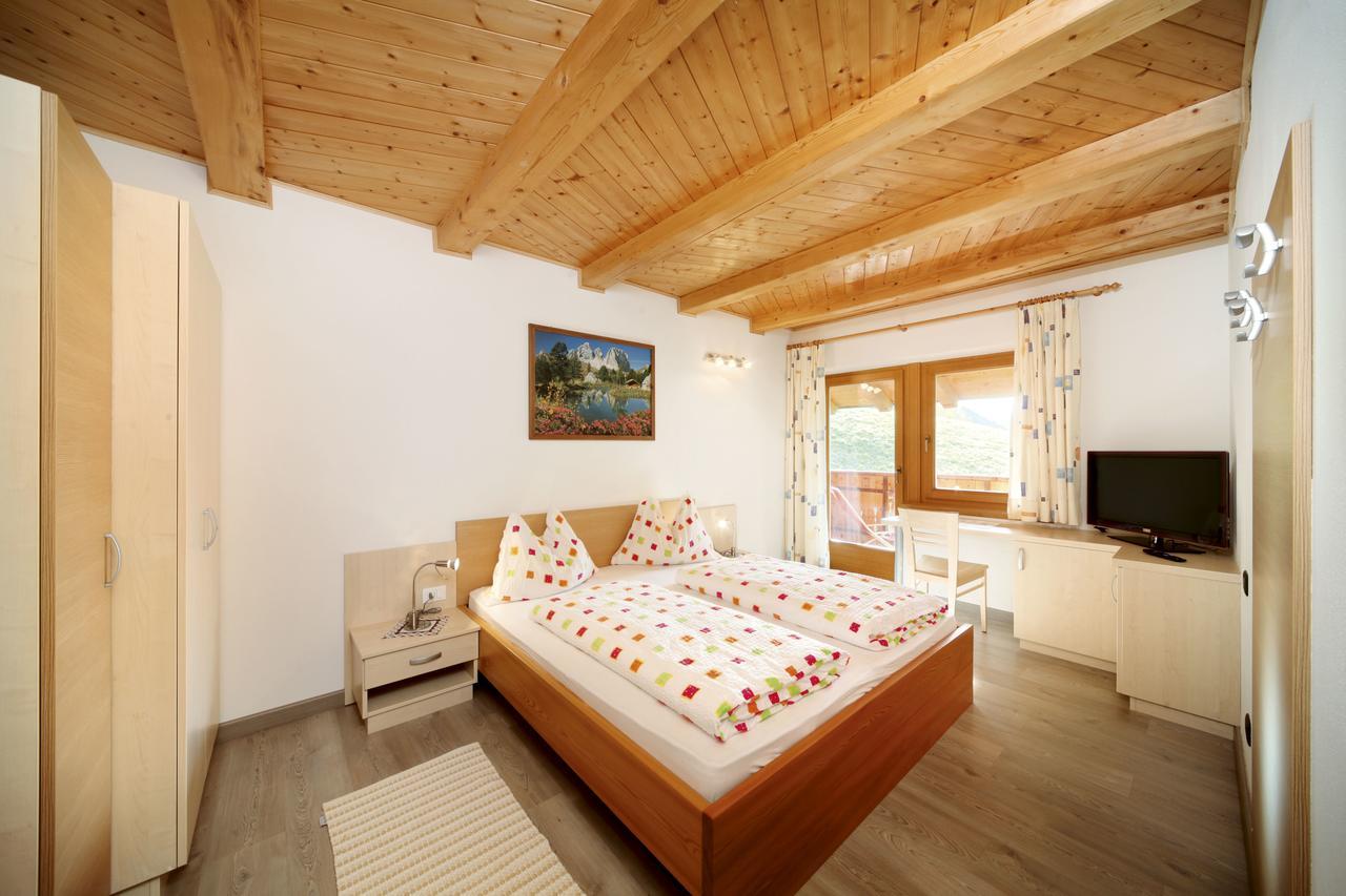 Gasthof Trausberg Corvara in Passiria ภายนอก รูปภาพ